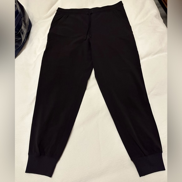 Alo co-op pant, black, large. New with tags - Picture 5 of 5